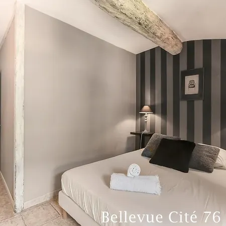Casa Royal - Cite 500m, Free Public Car Park 200m, Aircon, Wifi, Cite View Terrace Holiday home