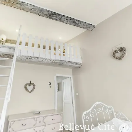 Les Bellevue Cite Trivalle, Cite 500M, Free Private Car Park On Demand, Free Public Car Park 200M, Aircon, Wifi, Cite View Terrace 別荘 *