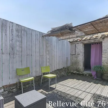 Les Bellevue Cite Trivalle, Cite 500M, Free Private Car Park On Demand, Free Public Car Park 200M, Aircon, Wifi, Cite View Terrace *